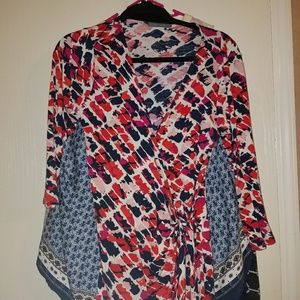 Loveappella wrap top